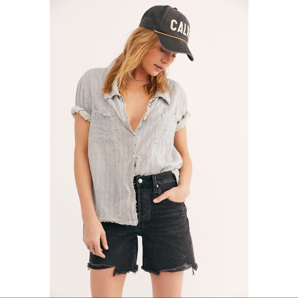 Levi Mid Thigh Black Shorts